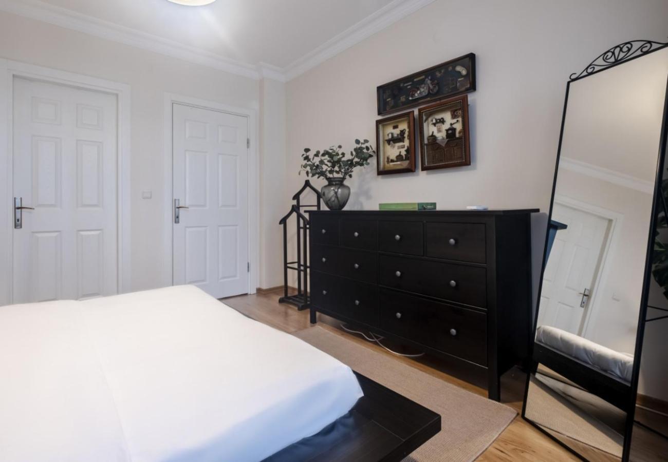 Exclusive Flat With Balcony In Nisantasi Istambul Exterior foto